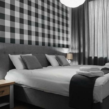 Apartamenty 1 Maja 45 แอลบลอง ภายนอก รูปภาพ